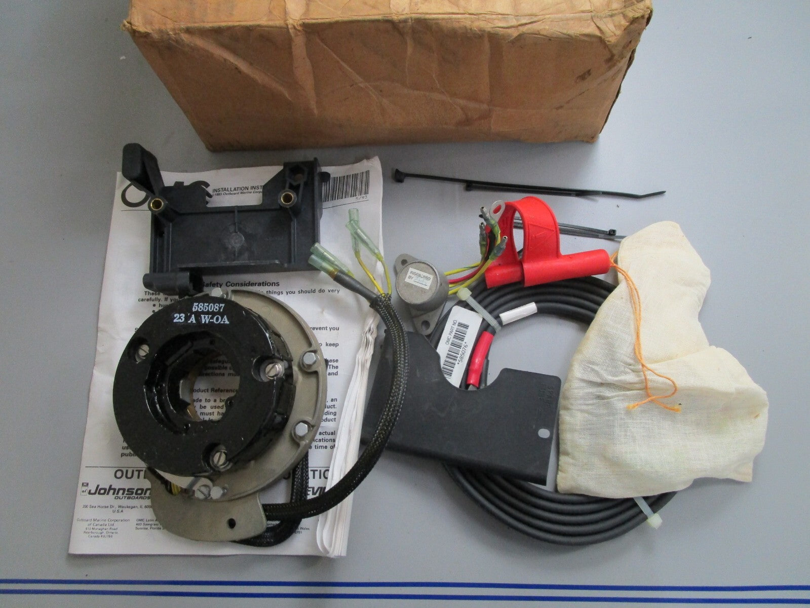 *NEW OEM* 0820 OMC Johnson Evinrude Battery Charge Kit 176942 0176942