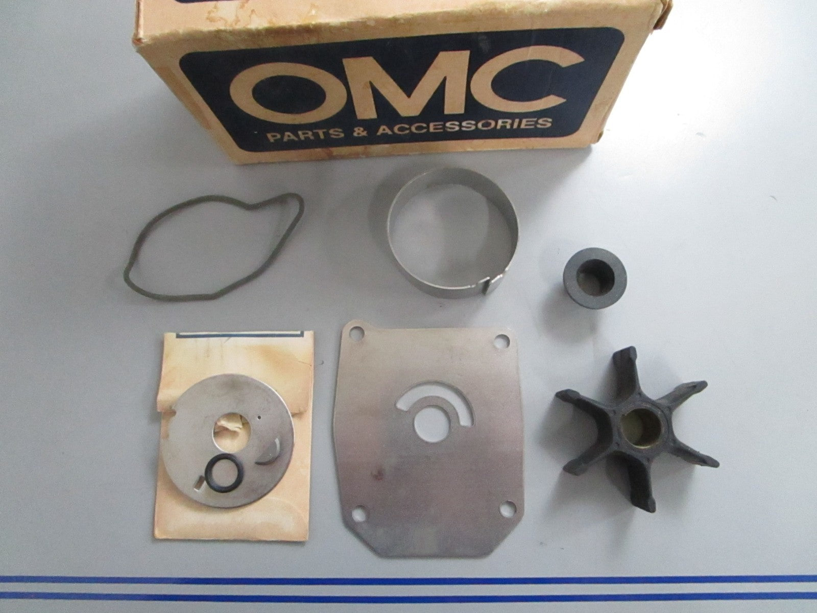 *NEW OEM* 0820 OMC Water Pump Kit 387326 0387326