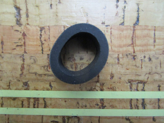 *NEW OEM* 0810 OMC Johnson Evinrude Grommet 316132 0316132