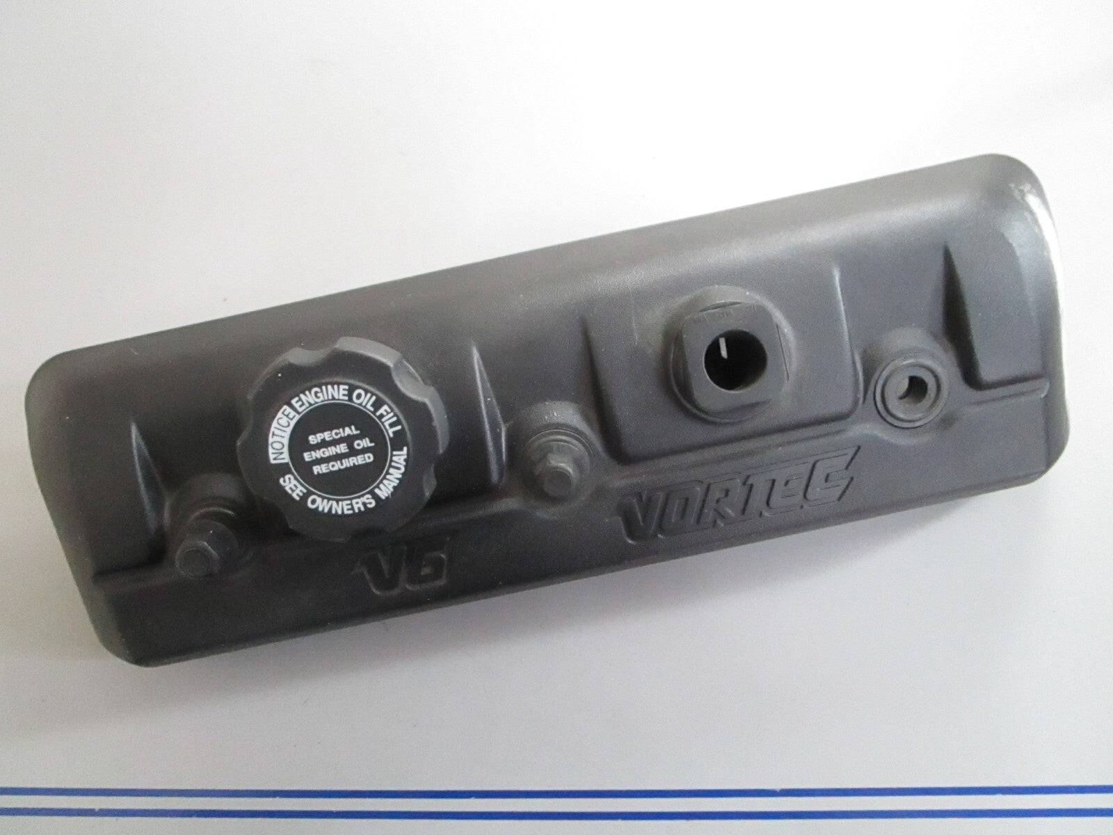 *NEW OEM* 0820 GM Rocker Arm Cover 12554256
