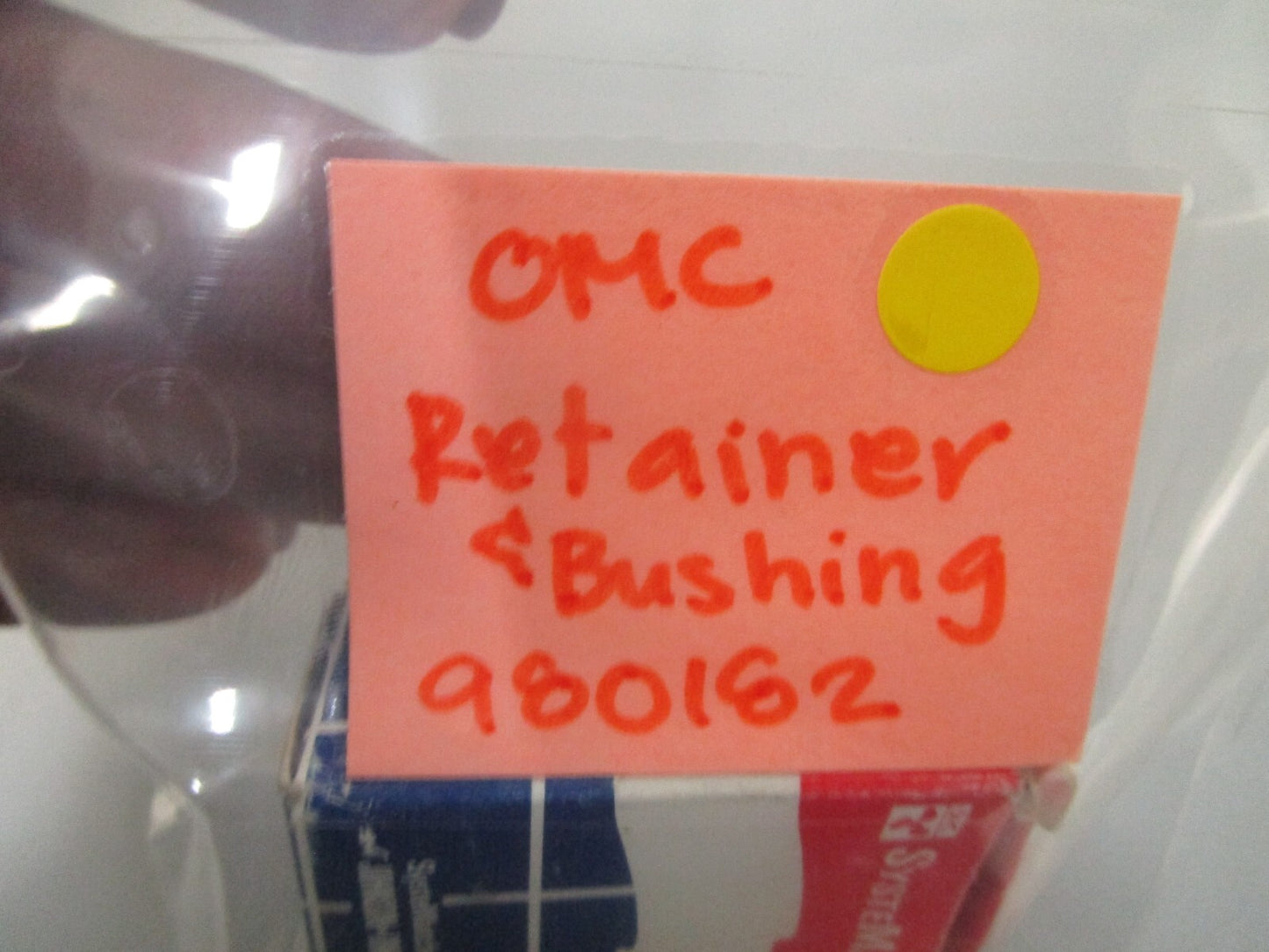 *NEW OEM* 0810 OMC Johnson Evinrude Retainer & Bushing 980182 0980182