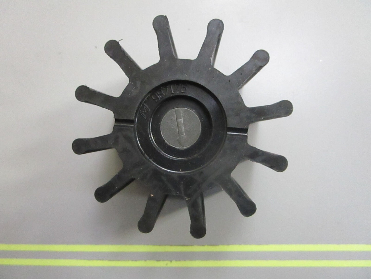*NEW OEM* 0820 OMC Johnson Evinrude Impeller 3854072 987176