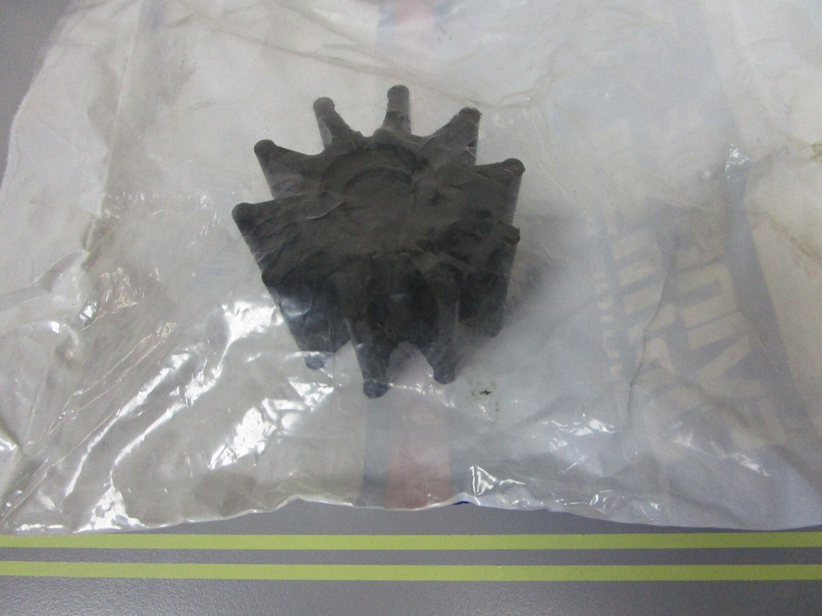 *NEW OEM* 0810 OMC Johnson Evinrude Impeller 777128 0777128