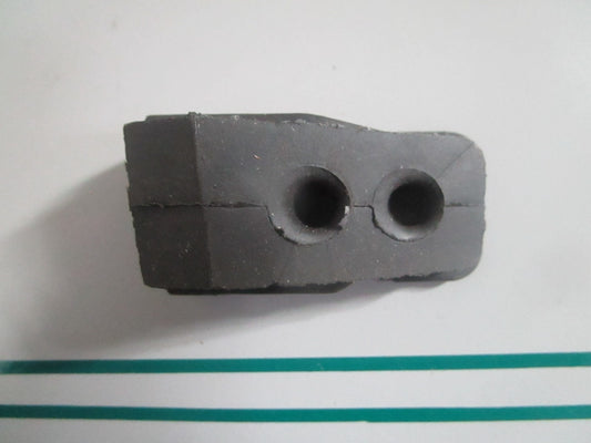 NEW OEM 318401 0318401 OMC Johnson Evinrude Grommet 0820