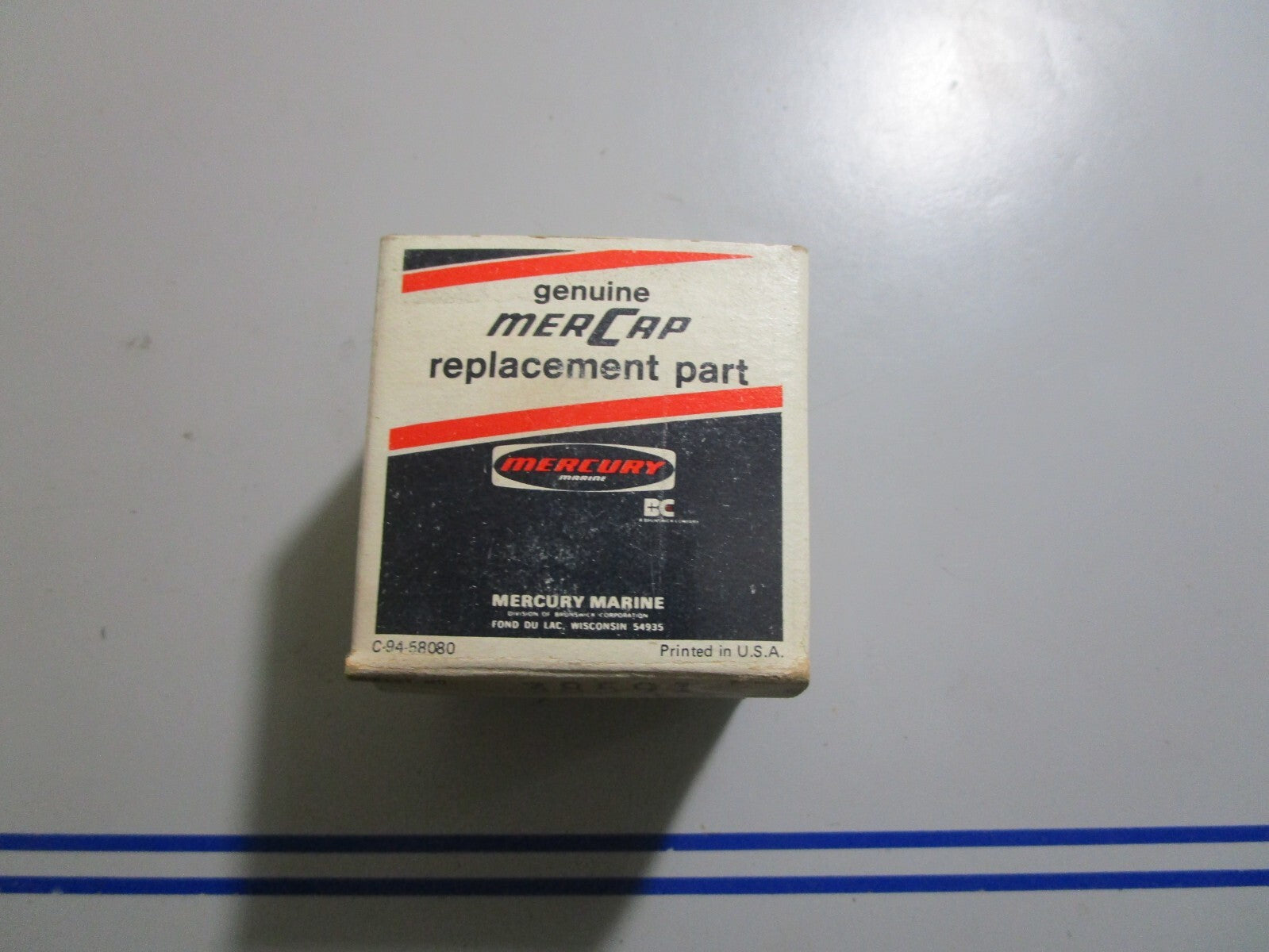 *NEW OEM* 0810 Mercury Quicksilver End Cap 38591