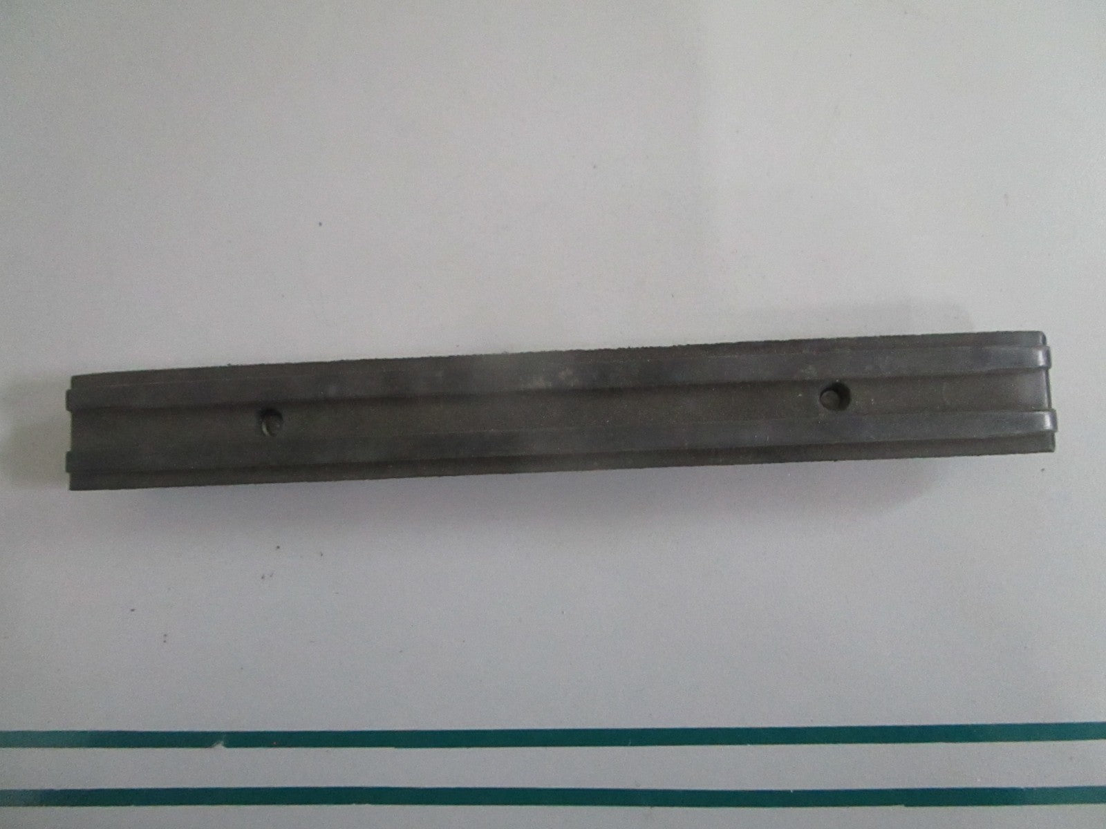 NEW OEM 1800501416 Mercedes-Benz Timing Chain Guide Rail 0820