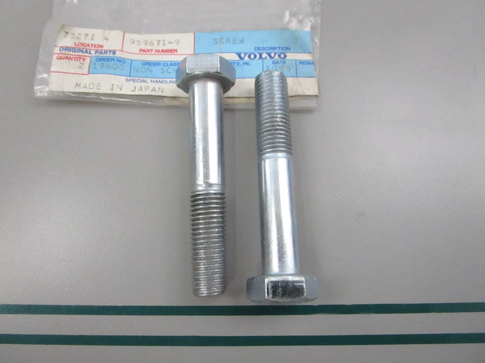 NEW OEM (LOT OF 2) 959671 Volvo Penta Screw 0810
