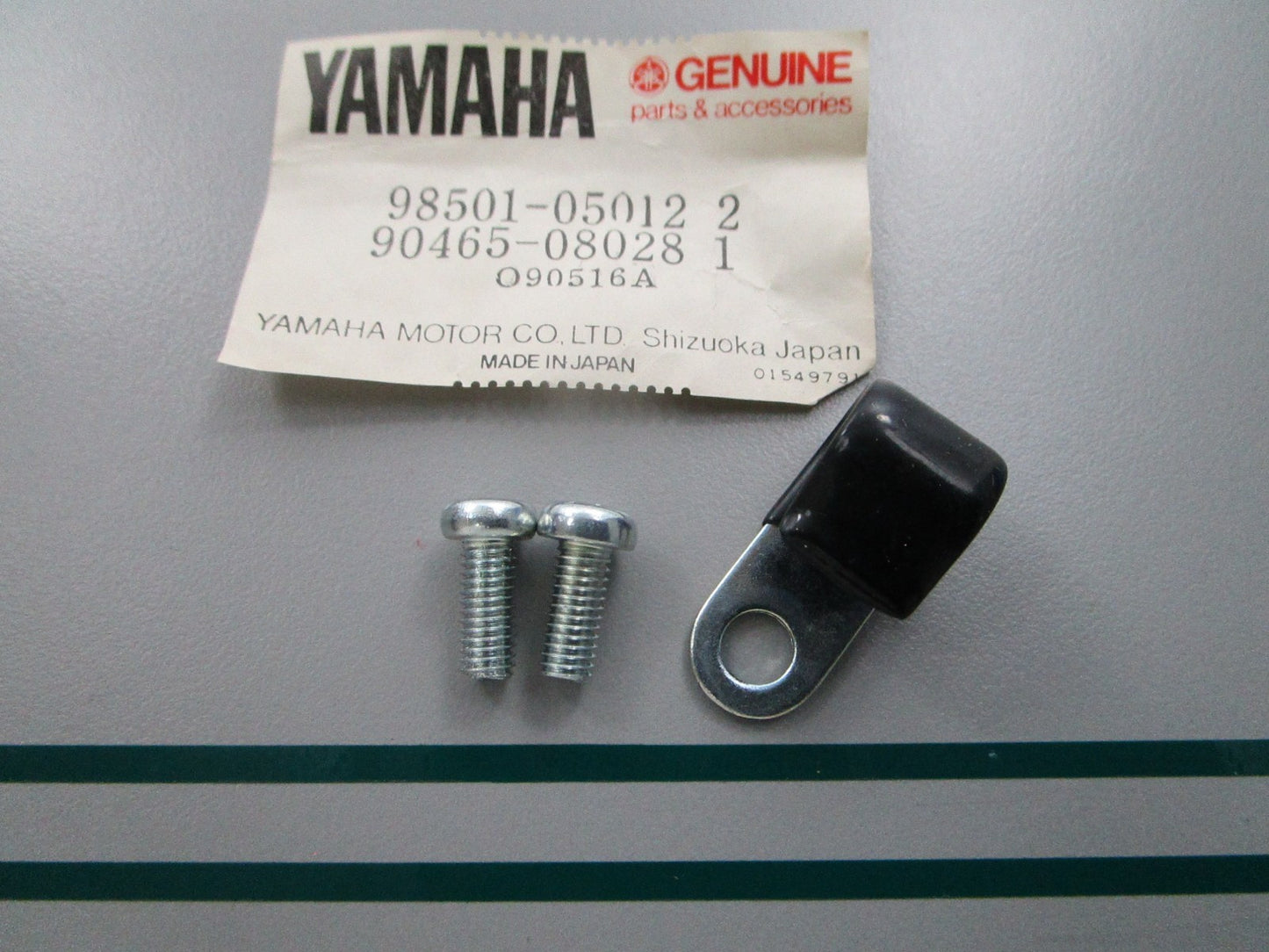NEW OEM 90465-08028 98501-05012 Yamaha Clamp & Screw Set 0810