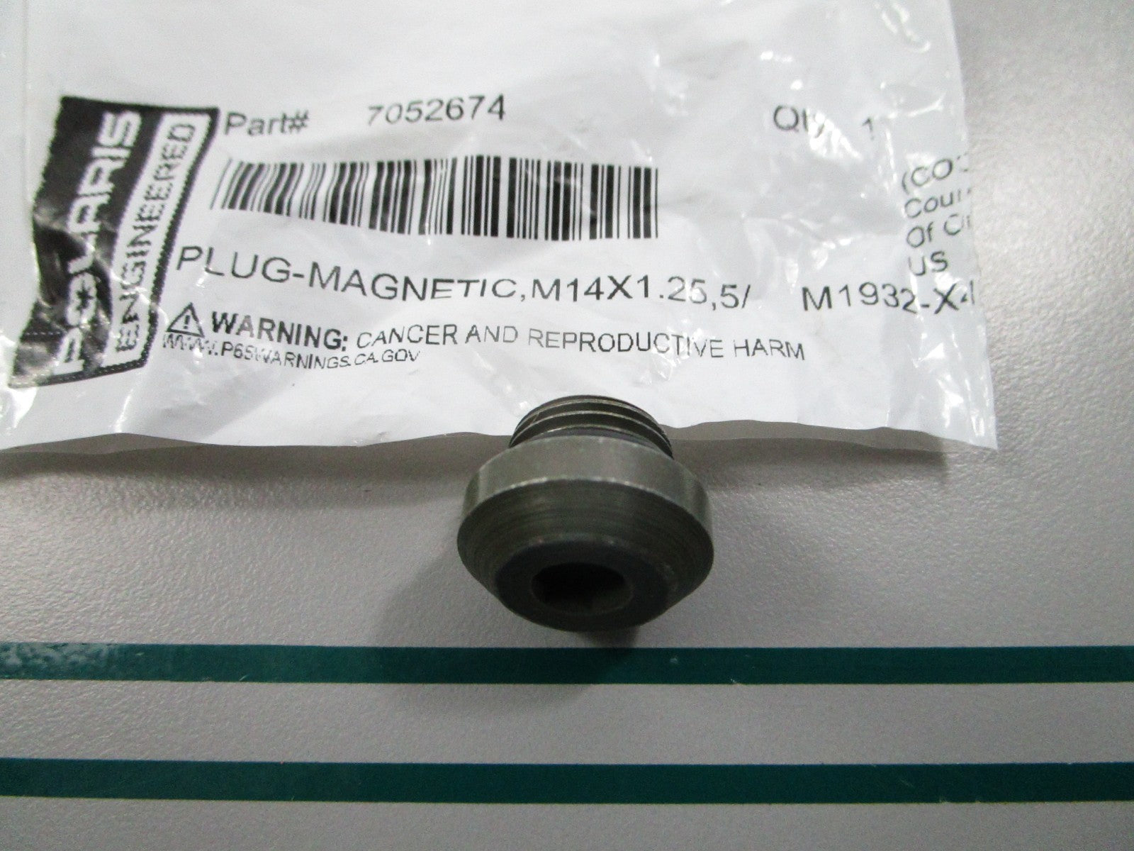 NEW OEM 7052674 Polaris Magnetic Plug 0810