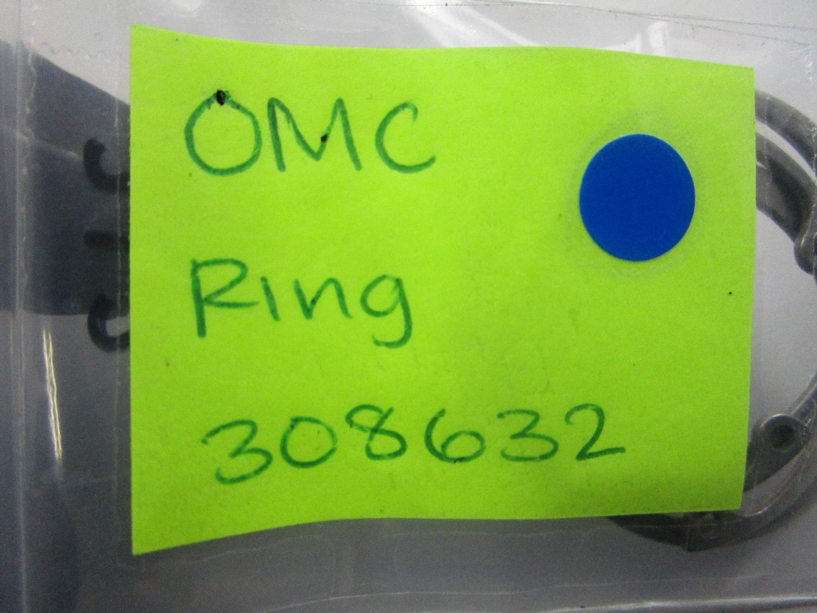 NEW OEM (LOT OF 2) 308632 0308632 OMC Johnson Evinrude Ring 0810