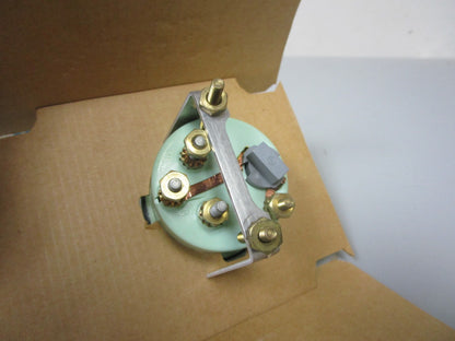 *NEW OEM* 0720 OMC Johnson Evinrude Oil Pressure Gauge 981299 0981299