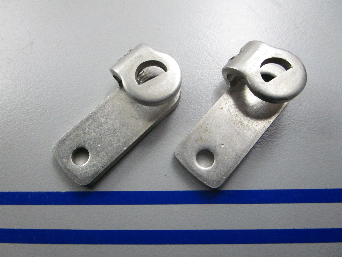 *NEW OEM* (LOT OF 2) 0810 OMC Johnson Evinrude Bellcrank 325526 0325526