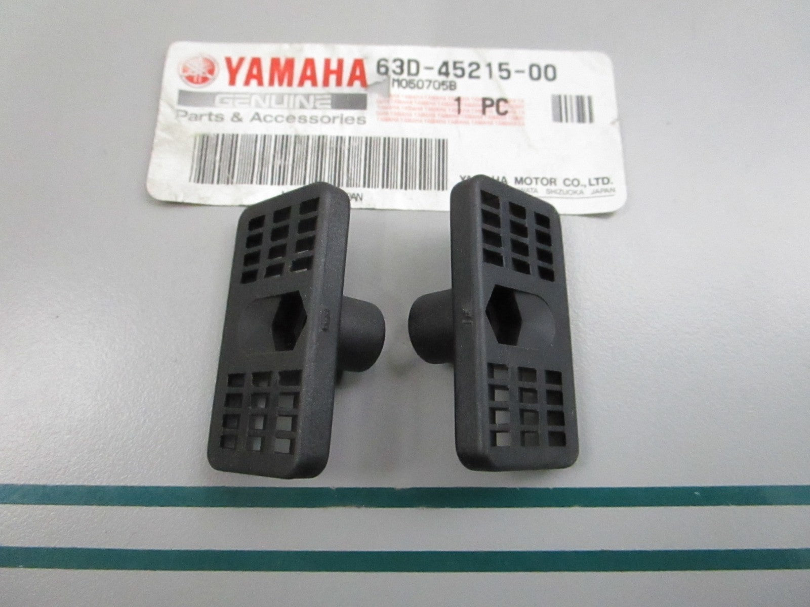 NEW OEM (LOT OF 2) 63D-45215-00-00 Yamaha Water Inlet Cover 0810