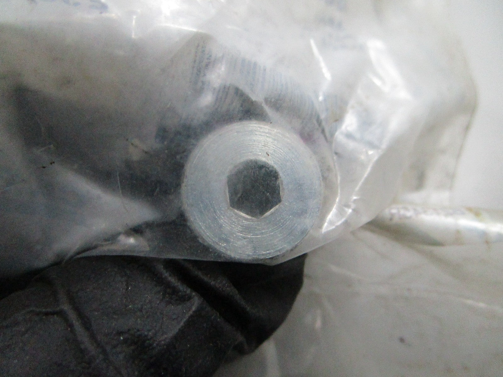 *NEW OEM* 0810 Case New Holland Plug 86598043