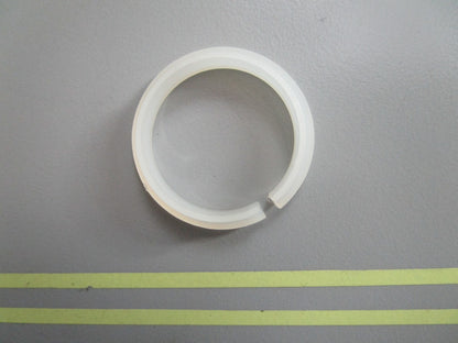 *NEW OEM* 0810 Volvo Penta Retainer Ring 847108