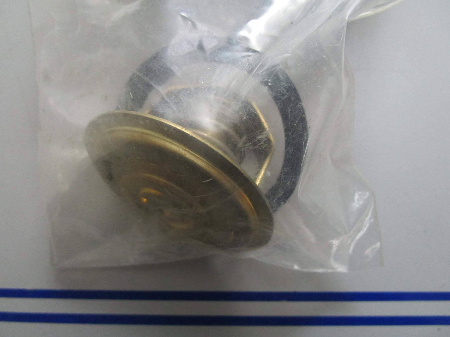 *NEW OEM* 0820 Volvo Penta Thermostat Kit 876097