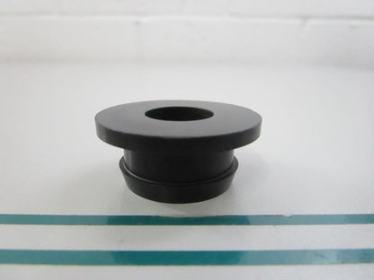 NEW OEM 3042401 Cummins Grommet Seal 0810