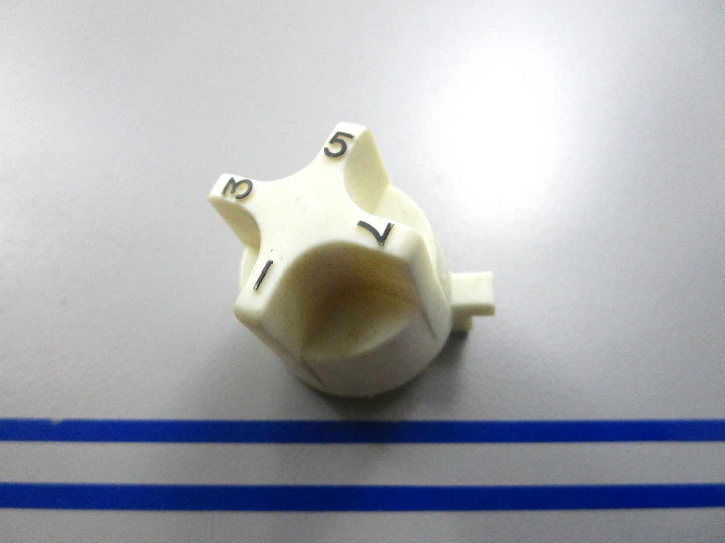 *NEW OEM* 0810 OMC Johnson Evinrude Adjusting Knob 205231 0205231