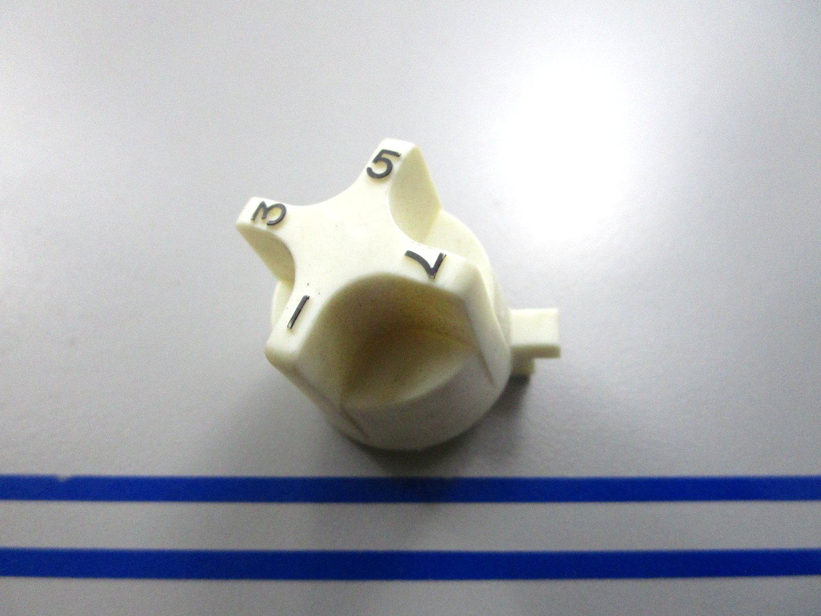 *NEW OEM* 0810 OMC Johnson Evinrude Adjusting Knob 205231 0205231