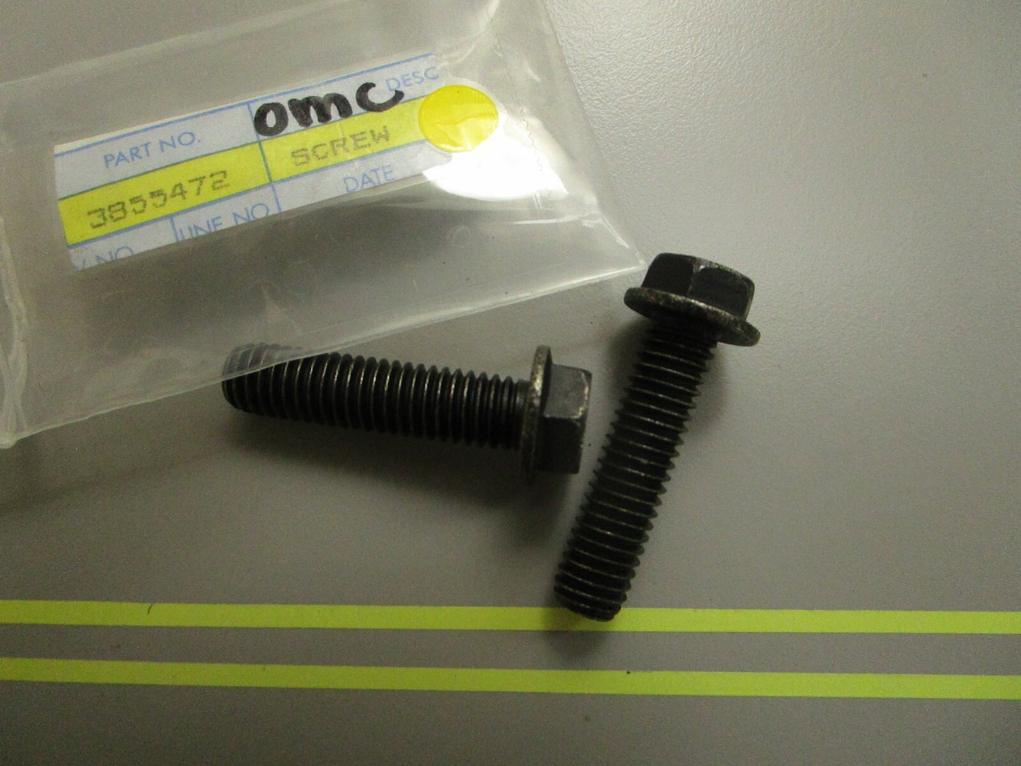 *NEW OEM* (LOT OF 2) 0810 OMC Johnson Evinrude Screw 3855472