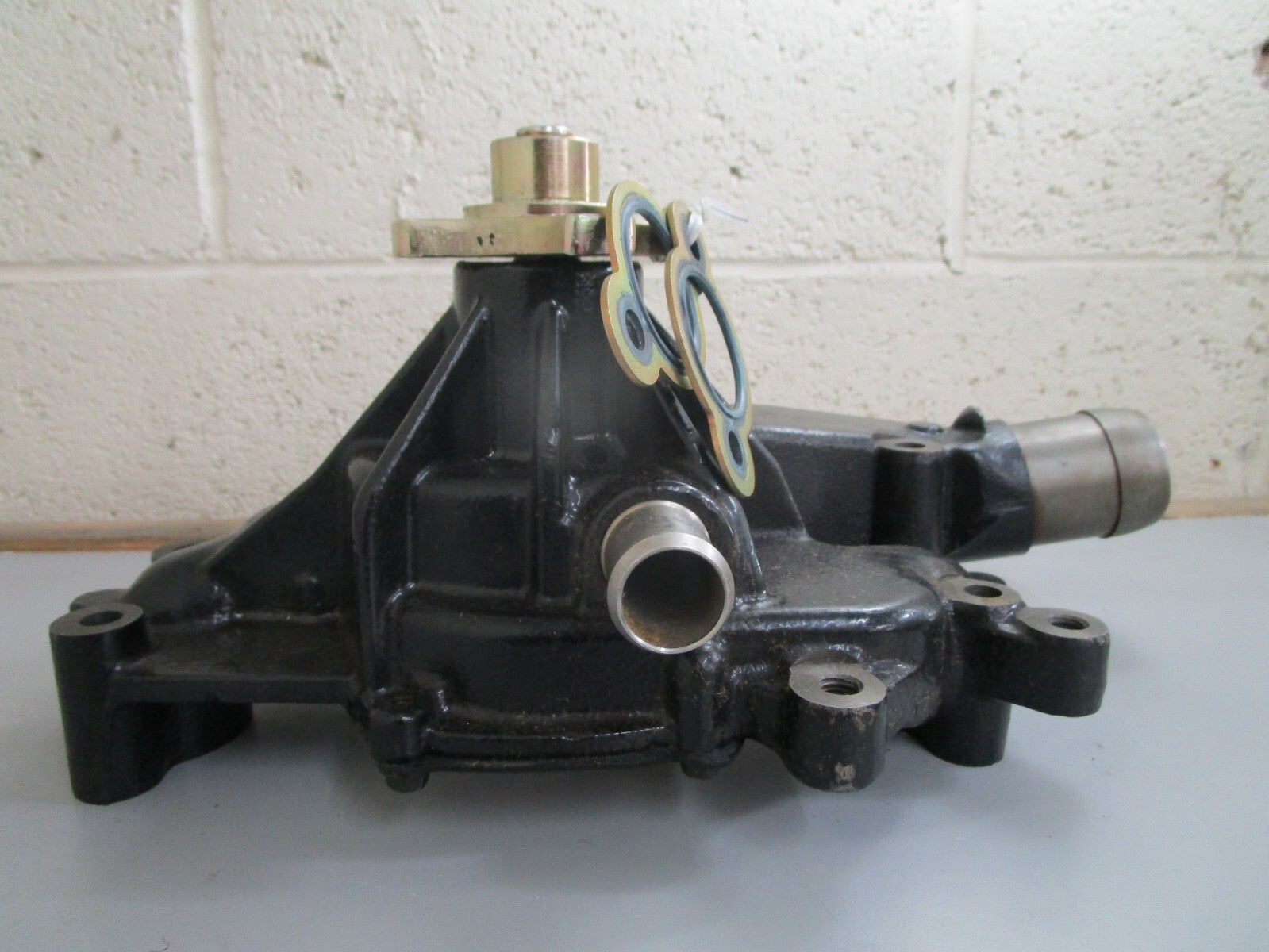 *NEW OEM* 0820 Mercury Quicksilver Circulating Water Pump 883925