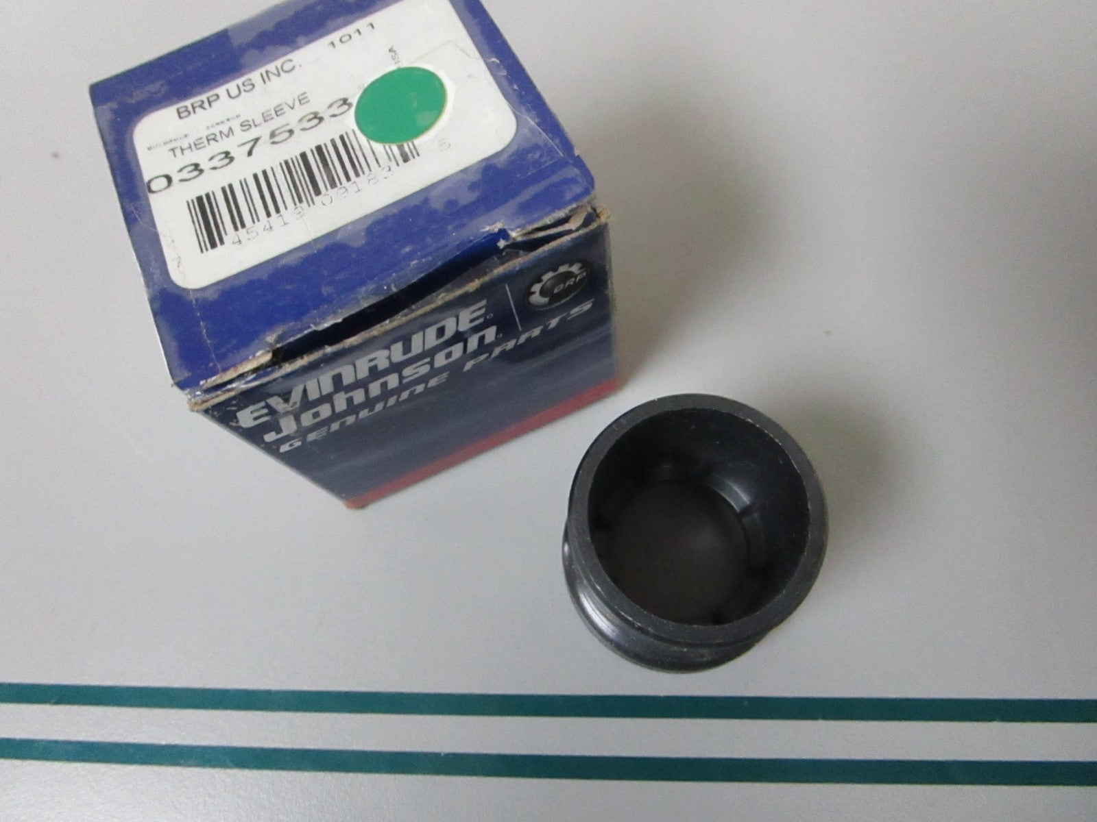 NEW OEM 337533 0337533 OMC Johnson Evinrude Thermostat Sleeve 0810