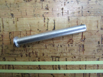 *NEW OEM* 0810 OMC Johnson Evinrude Link Pin 315023 0315023