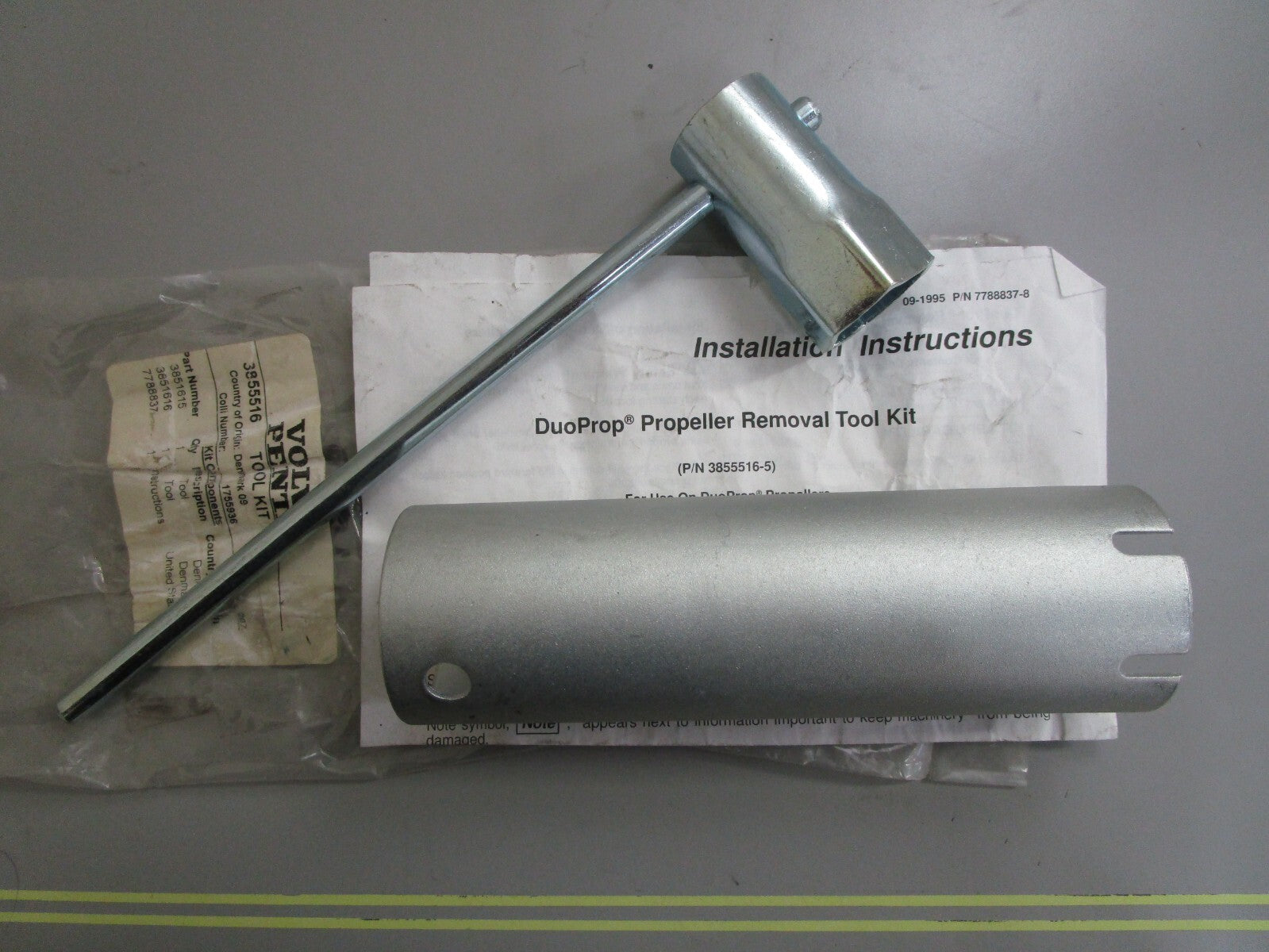 *NEW OEM* 0820 Volvo Penta Tool Kit 3855516