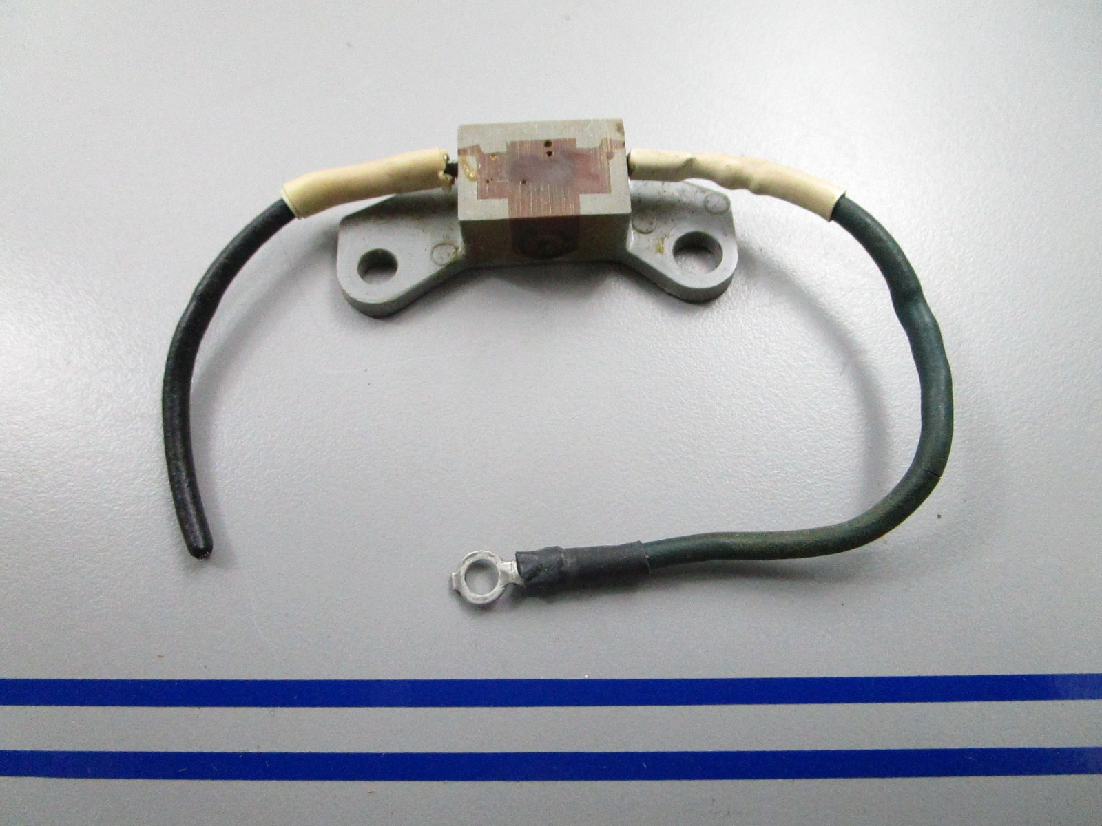 *NEW OEM* 0810 OMC Johnson Evinrude Ignition Sensor 384461 0384461