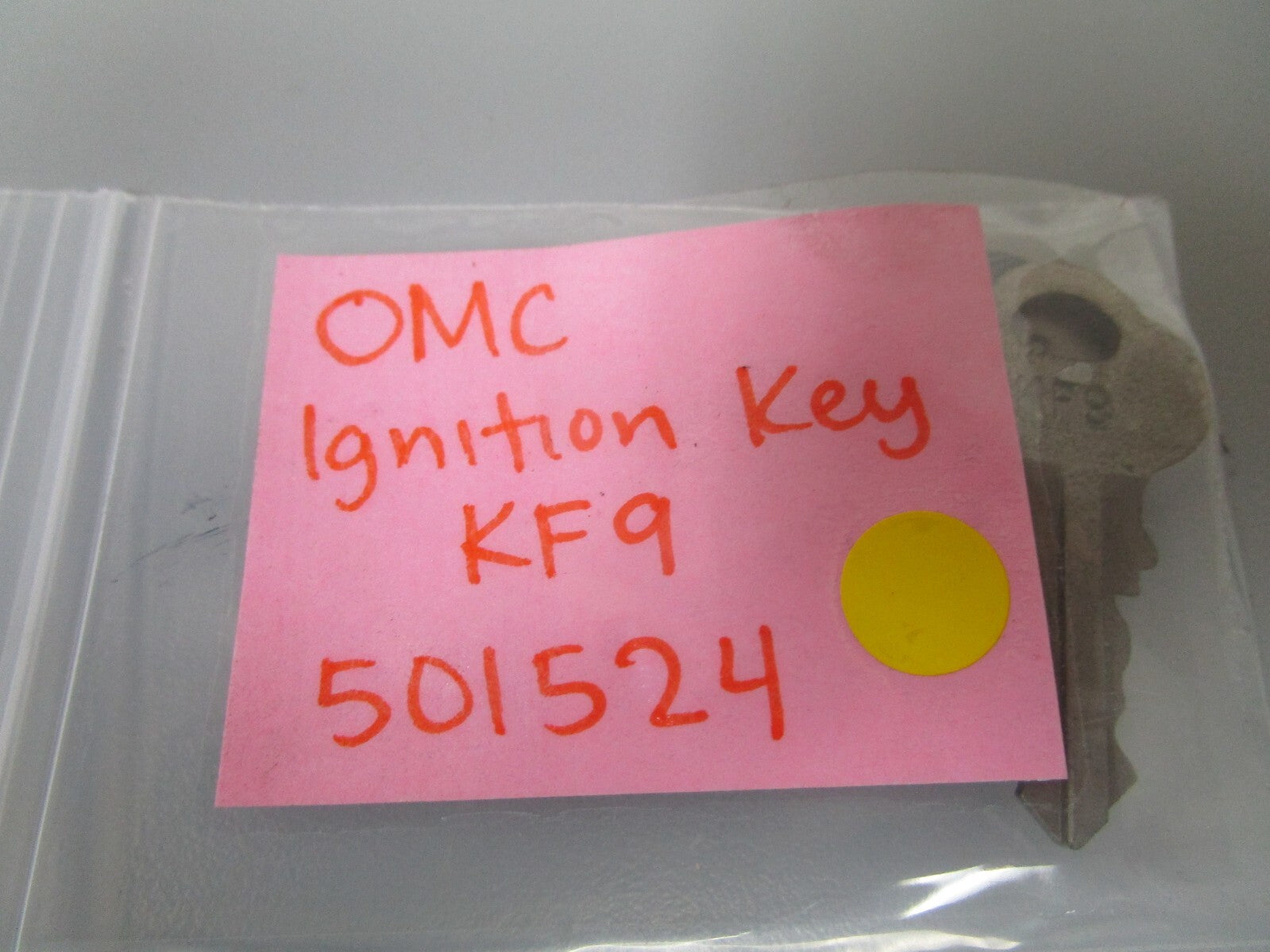 *NEW OEM* 0810 OMC Johnson Evinrude Ignition Key KF9 501524 0501524