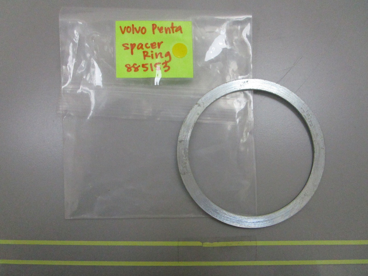 *NEW OEM* 0810 Volvo Penta Spacer Ring 885153