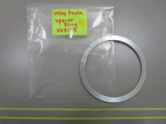 *NEW OEM* 0810 Volvo Penta Spacer Ring 885153