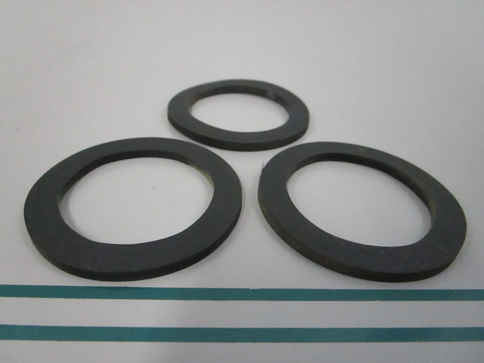 NEW OEM (LOT OF 3) 940046 Volvo Penta Gasket 0810