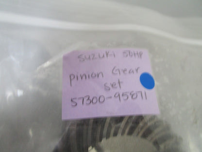 *NEW OEM* 0720 Suzuki 50hp Pinion Gear Set 57300-95871