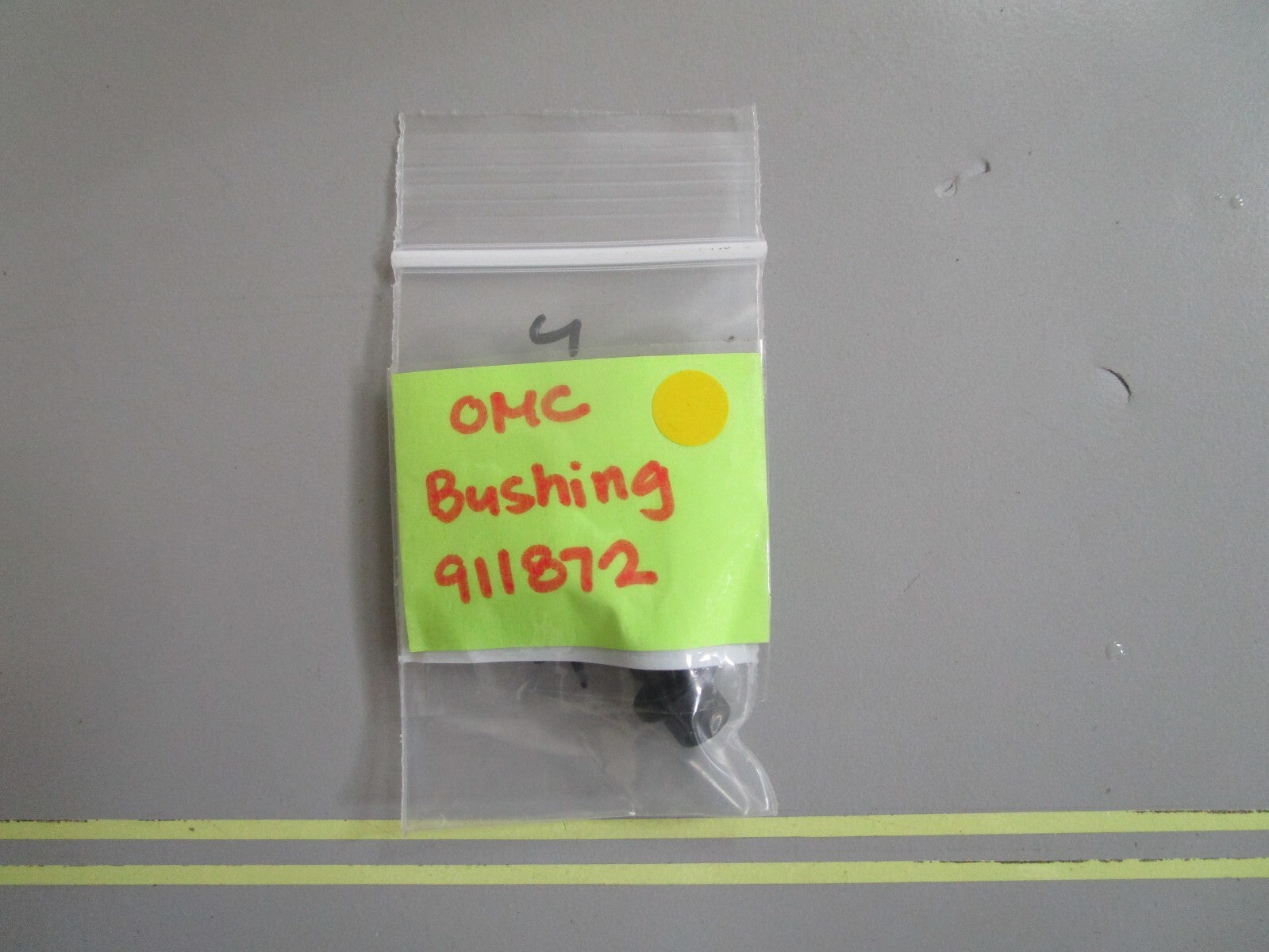 *NEW OEM* (LOT OF 2) 0810 OMC Johnson Evinrude Bushing 911872 0911872