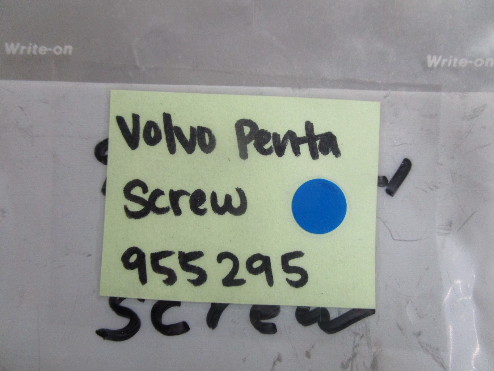 *NEW OEM* (LOT OF 5) 0720 Volvo Penta Screw 955295