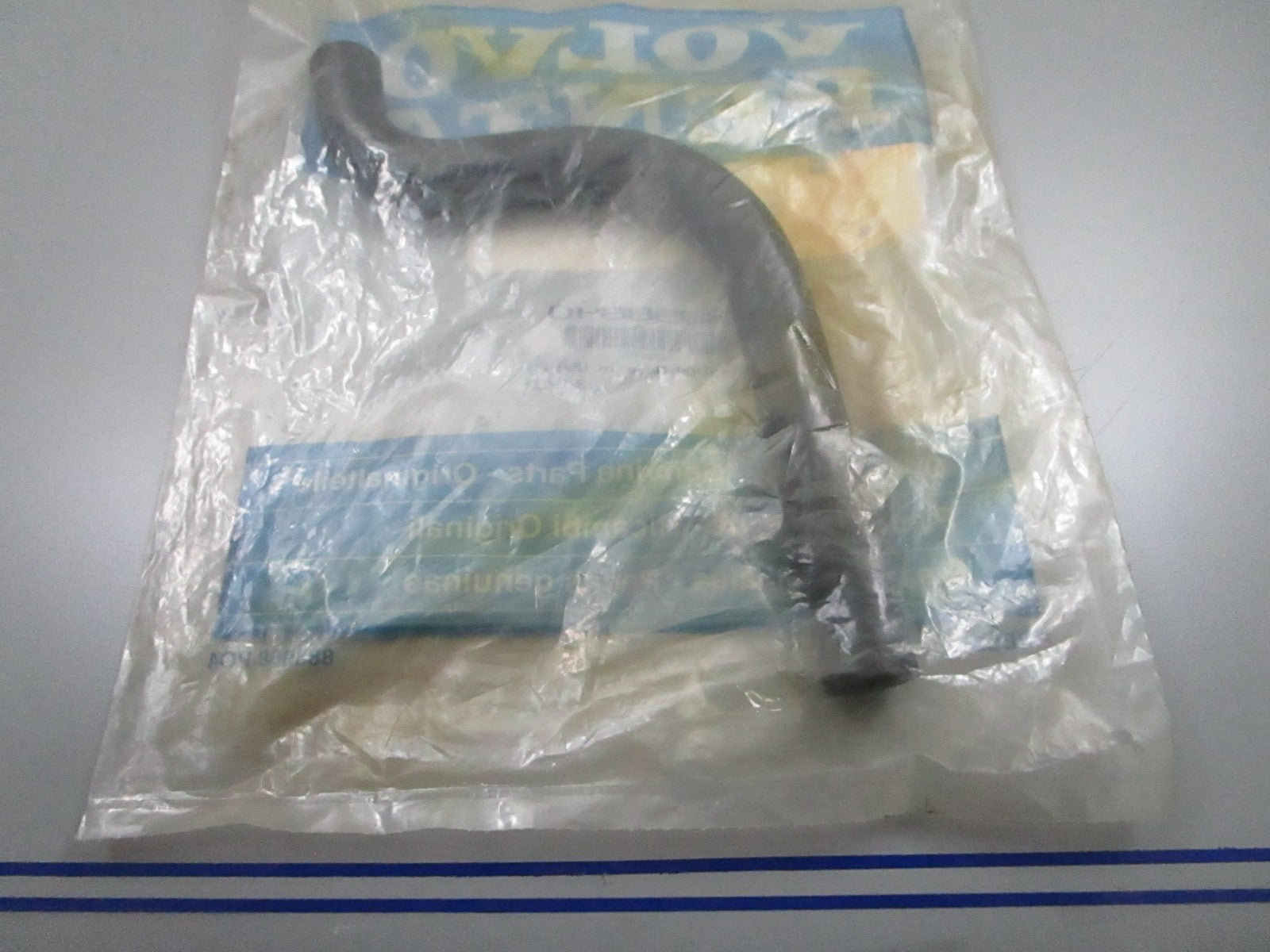 *NEW OEM* 0810 Volvo Penta Hose 3858840
