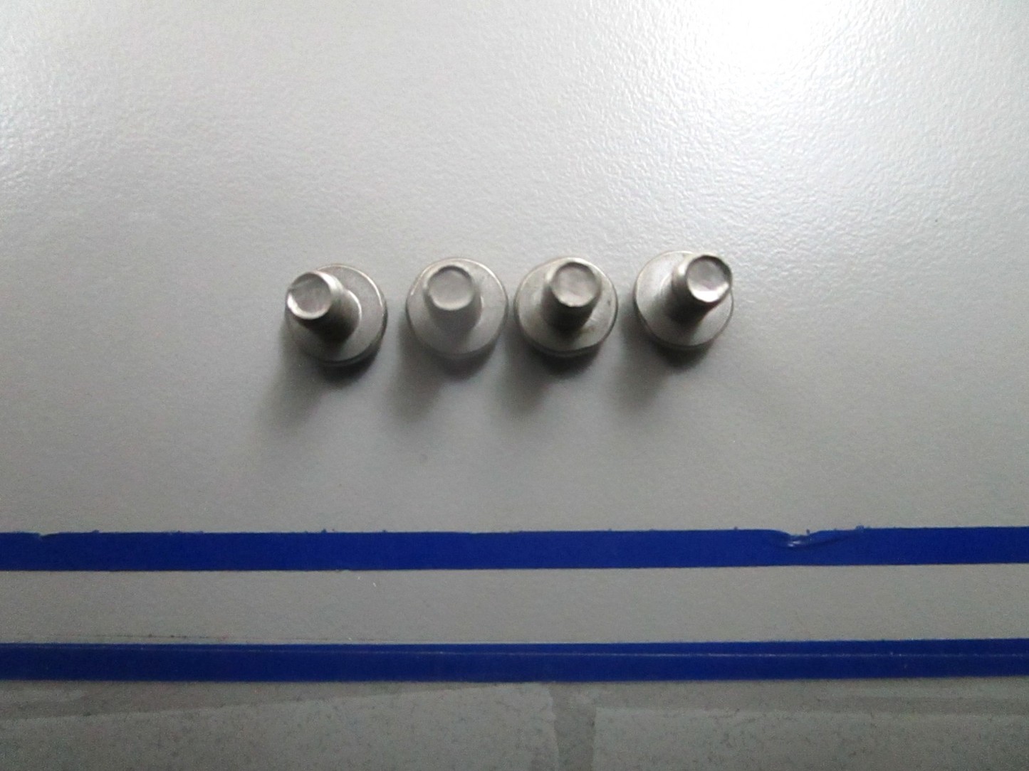 *NEW OEM* (LOT OF 4) 0810 OMC Johnson Evinrude Screw 323772 0323772