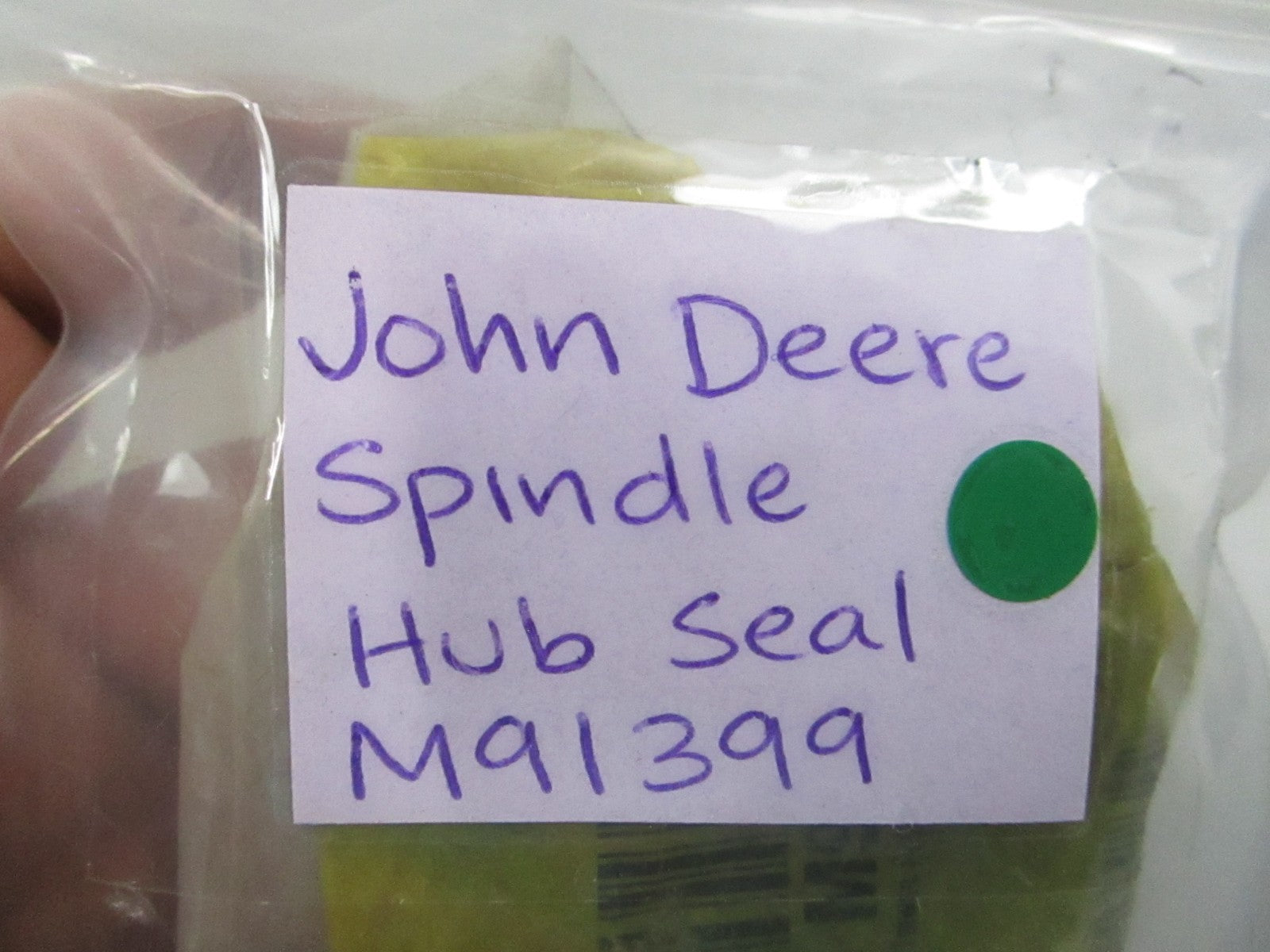 NEW OEM M91399 John Deere Spindle Hub Seal 0810