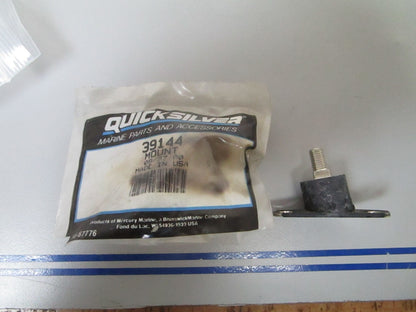 *NEW OEM* 0770 Mercury Quicksilver Mount 39144