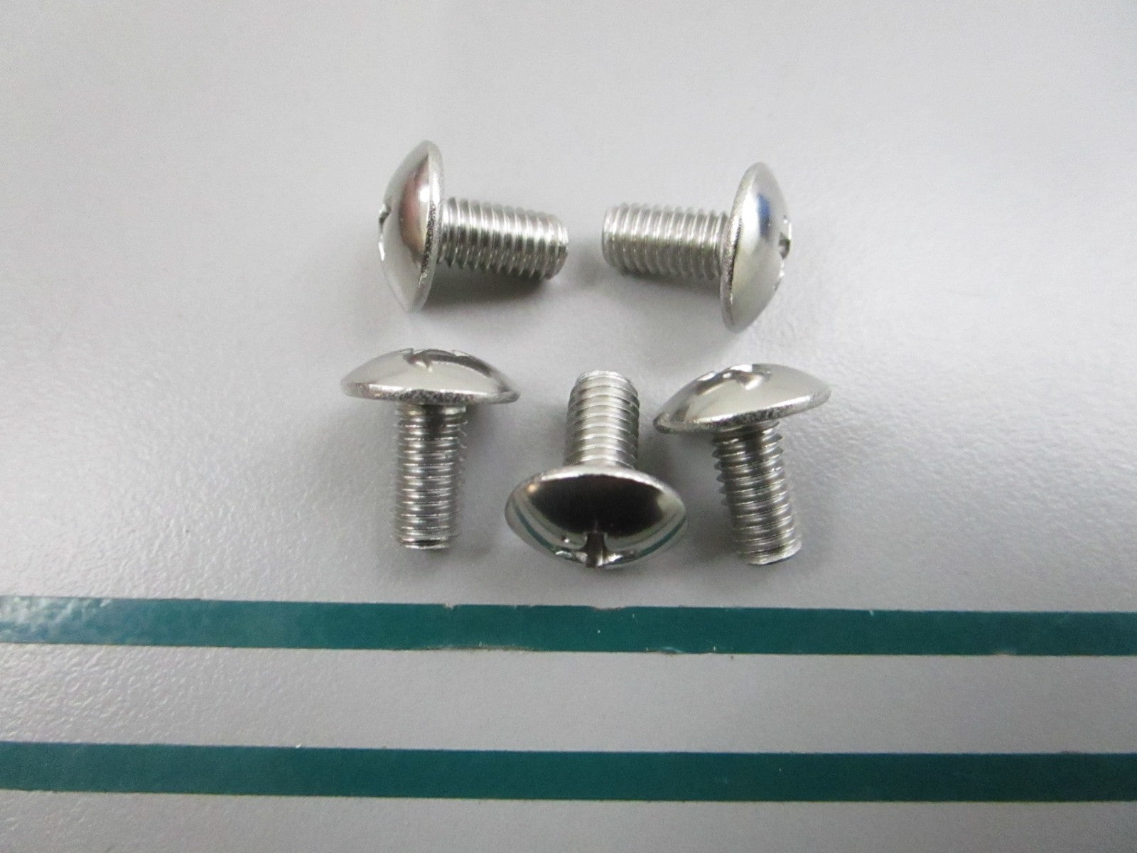 NEW OEM (LOT OF 5) EL8-48127-00-00 Yamaha Screw 0810