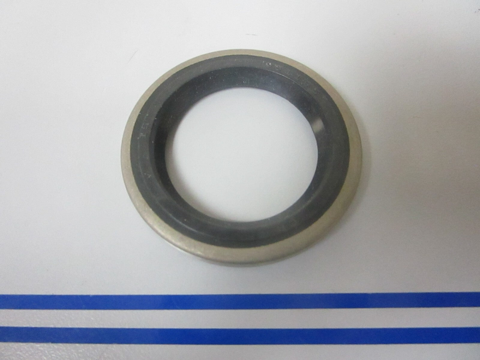 *NEW OEM* 0720 OMC Johnson Evinrude Seal 981195 0981195