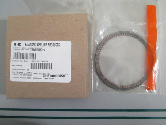 NEW OEM 130080569 Kawasaki Piston Ring Set 0820