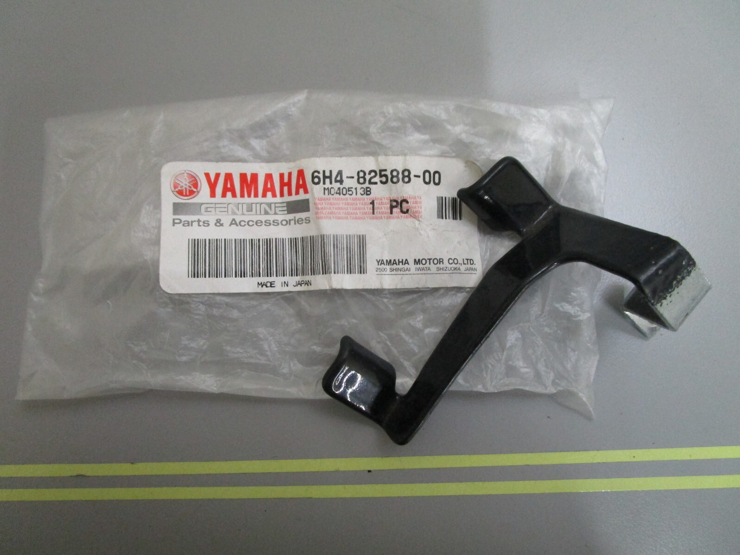 *NEW OEM* 0810 Yamaha Plate 6H4-82588-00-00
