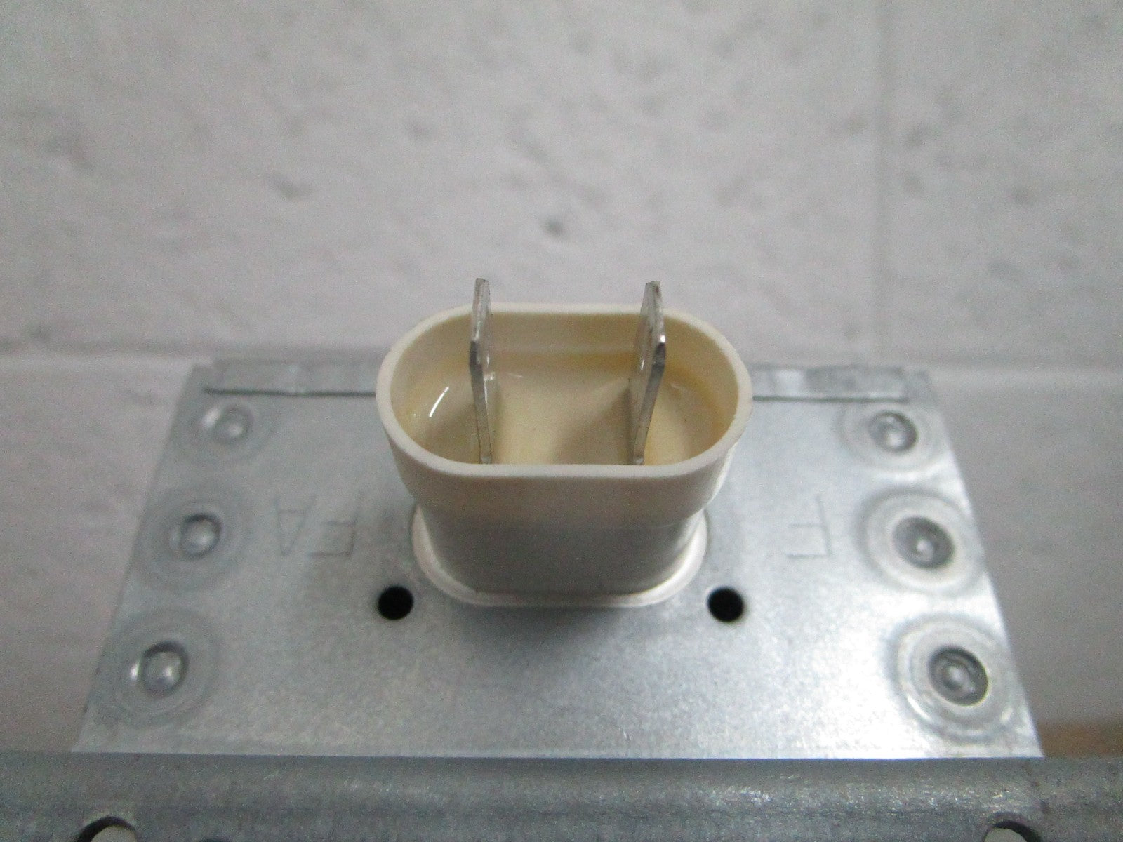 *NEW OEM* 0820 GE Microwave Magnetron & Stirrer WB49X10226