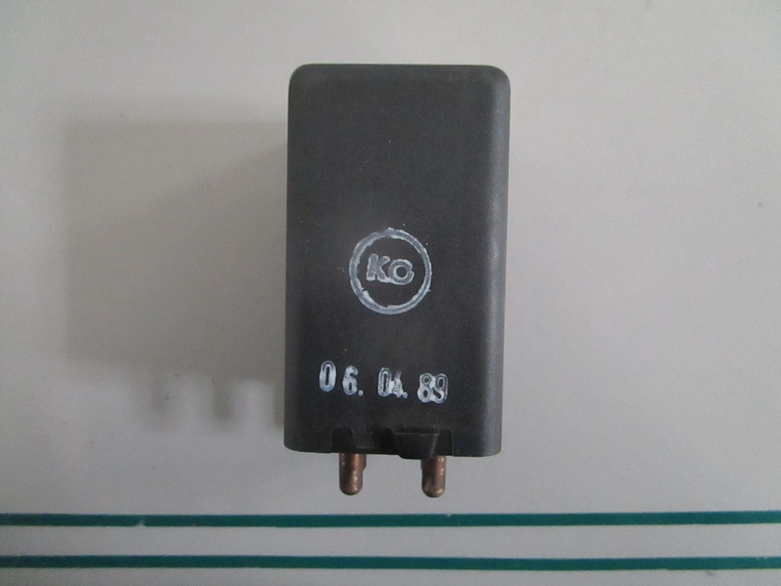 NEW OEM 0015450605 Mercedes-Benz Fuel Pump Relay 0820