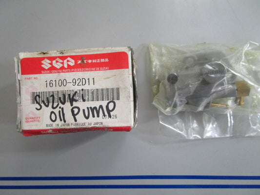 *NEW OEM* 0820 Suzuki Oil Pump Assy 16100-92D11
