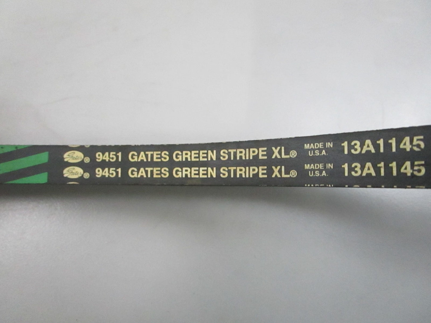 Gates 9451 Automotive XL V-Belt Notched 45in NEW 0810