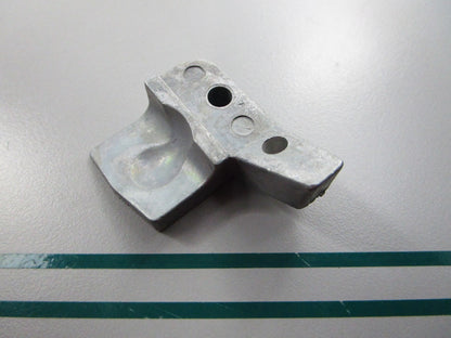 NEW OEM 334093 0334093 OMC Johnson Evinrude Retainer 0810