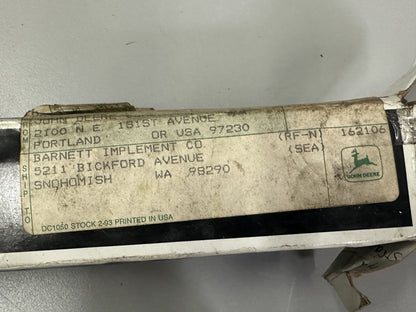 OEM JOHN DEERE M800489 Strainer 0700